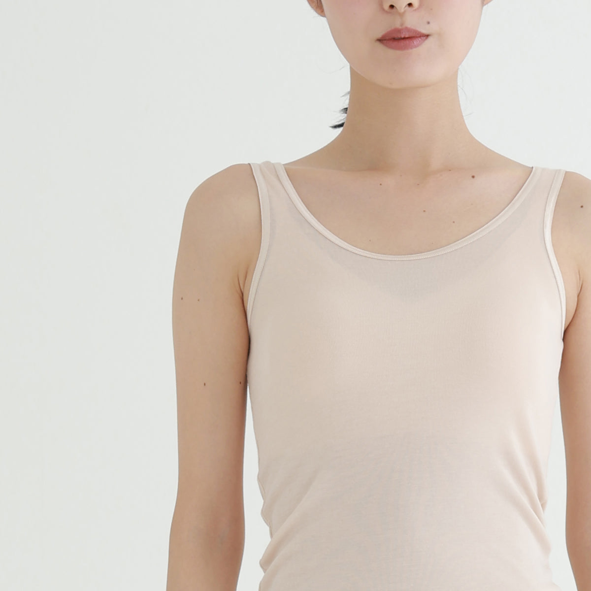 うるおいモイスト タンクトップ