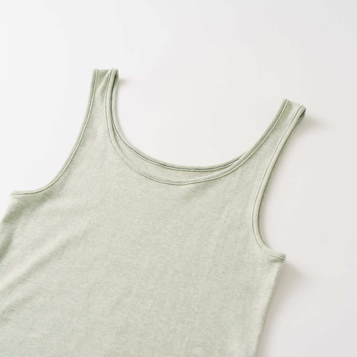 ボタニカル・ナチュレ アボカド タンクトップ